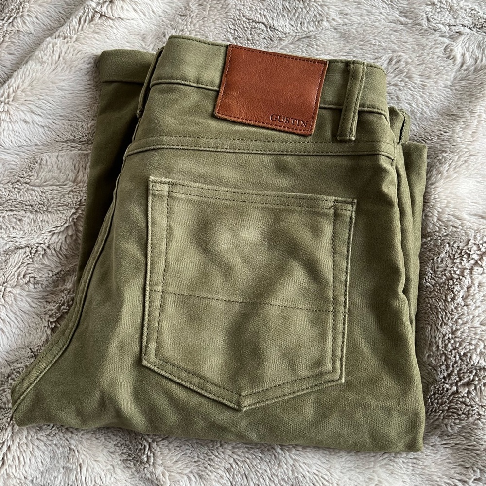 Gustin Men's Slim Jeans Olive Green with Brown Leather Patch